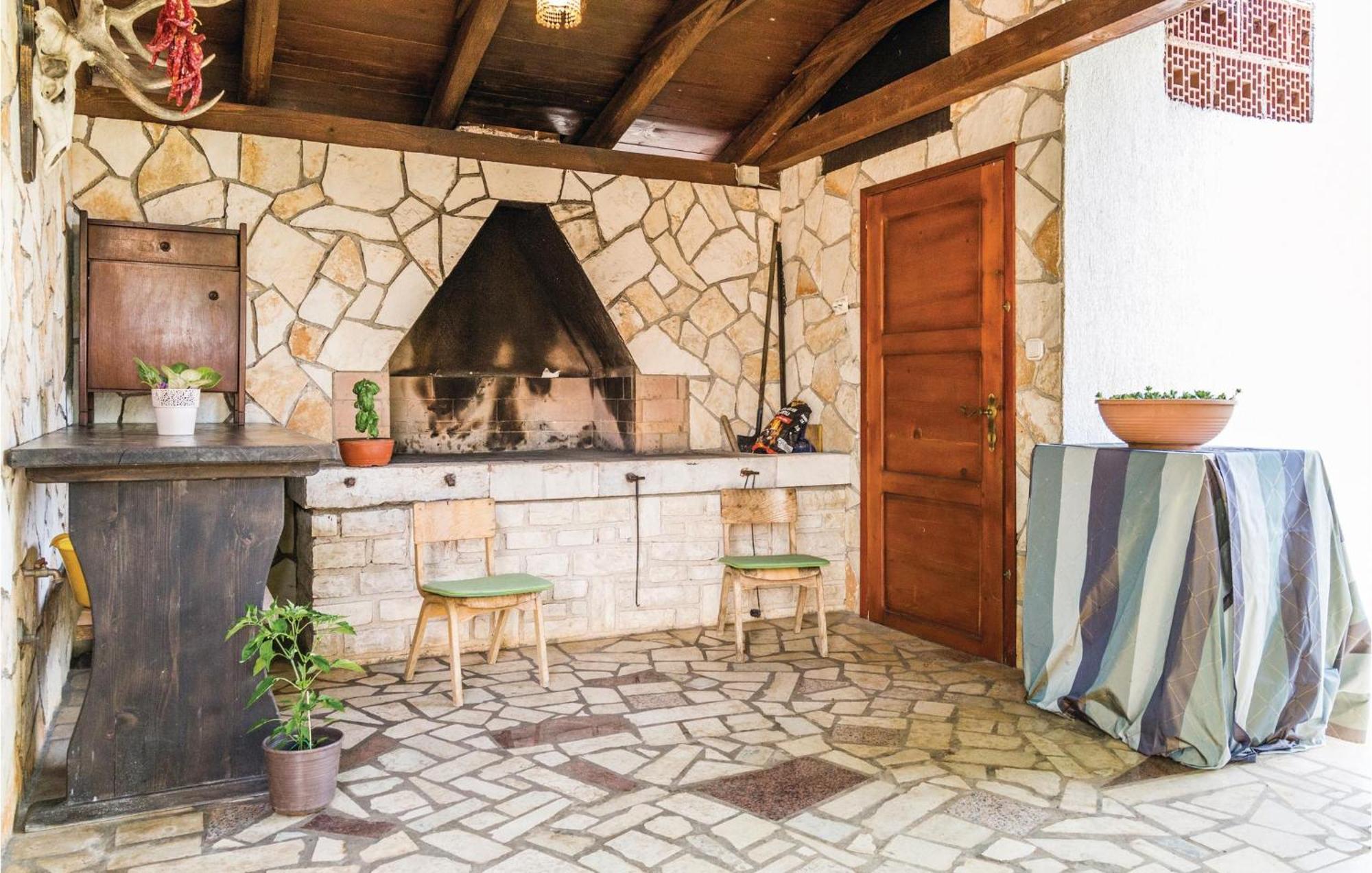 Stunning Apartment In Radmani With Wifi Zewnętrze zdjęcie