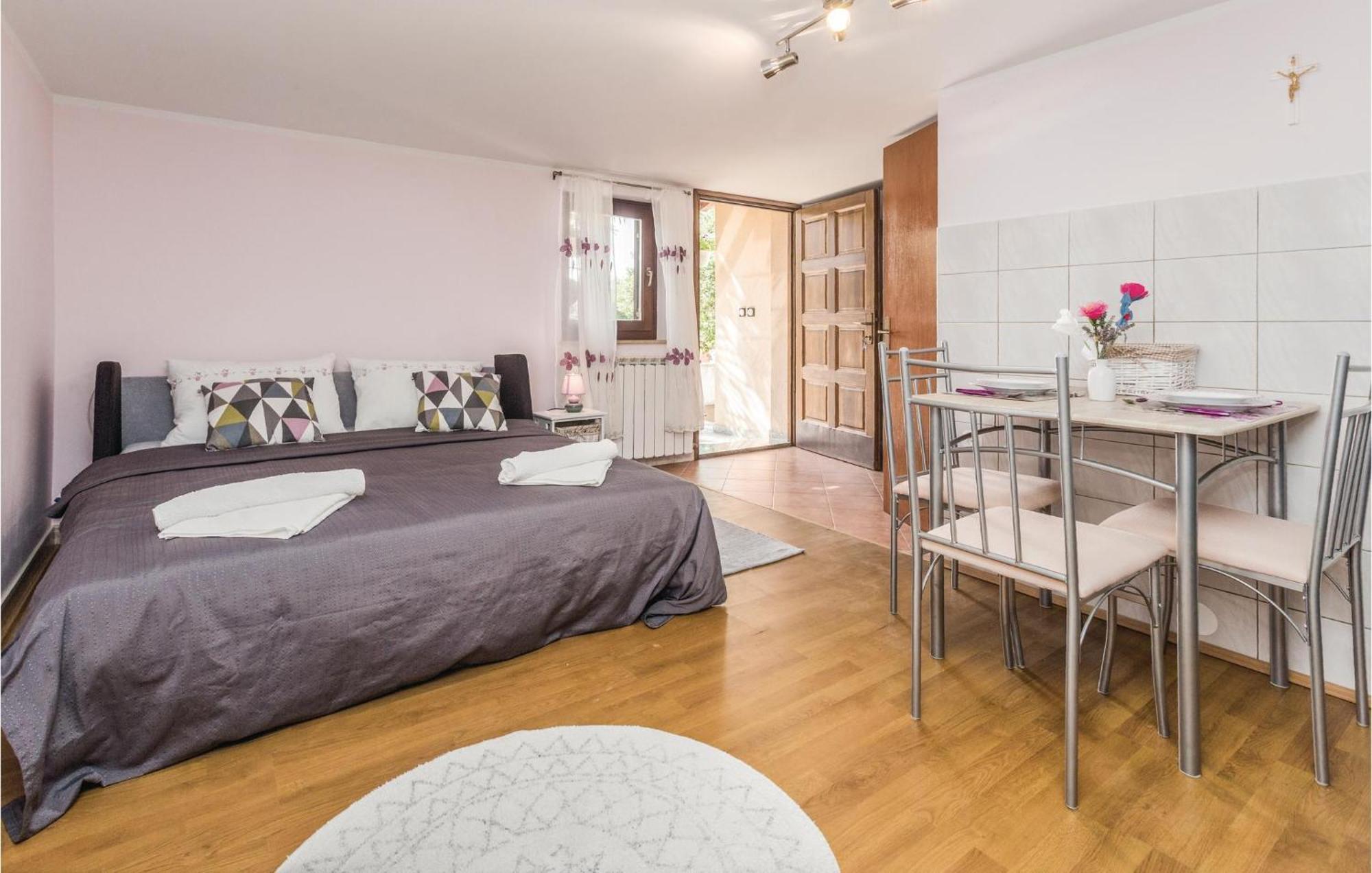 Stunning Apartment In Radmani With Wifi Zewnętrze zdjęcie
